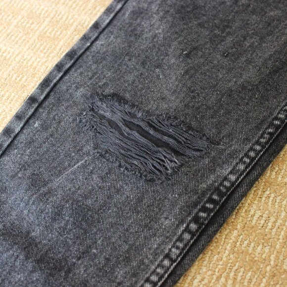 Aeropostale Black Distressed Mom Jeans, Very Good Condition - Picture 7 of 8